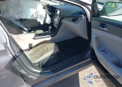 2018 Hyundai Sonata Se z USA, uszkodzony, nr VIN 5NPE24AF8JH613823